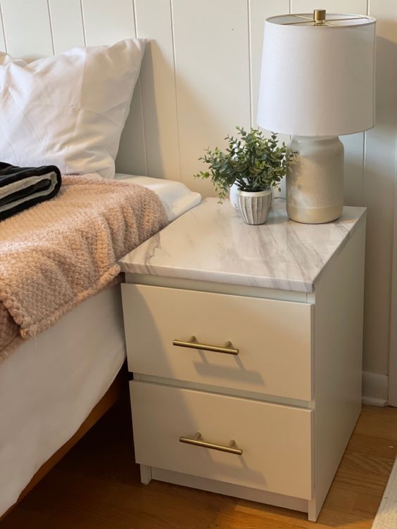 Zara Side Table