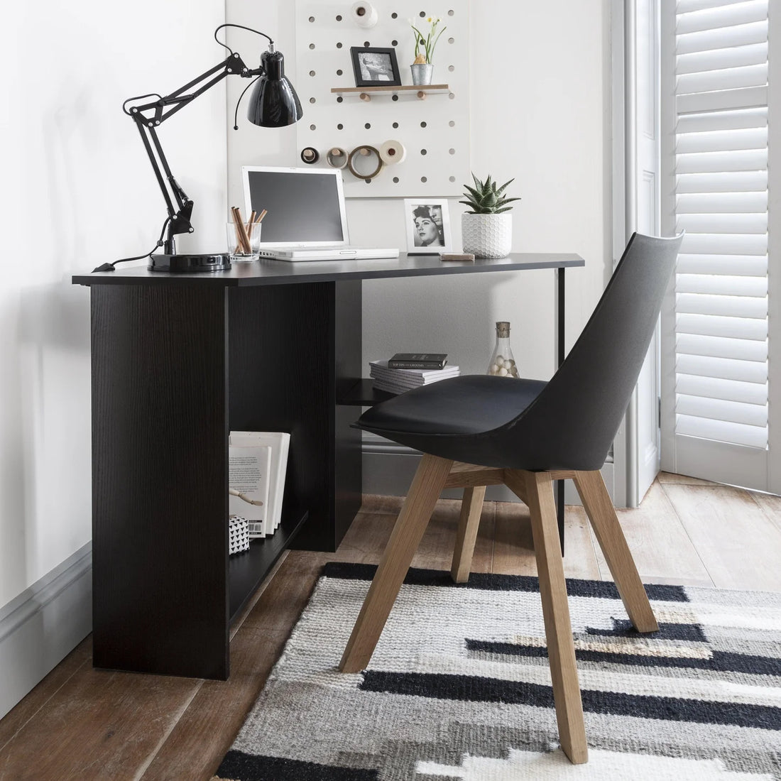 Corner Desk - Black
