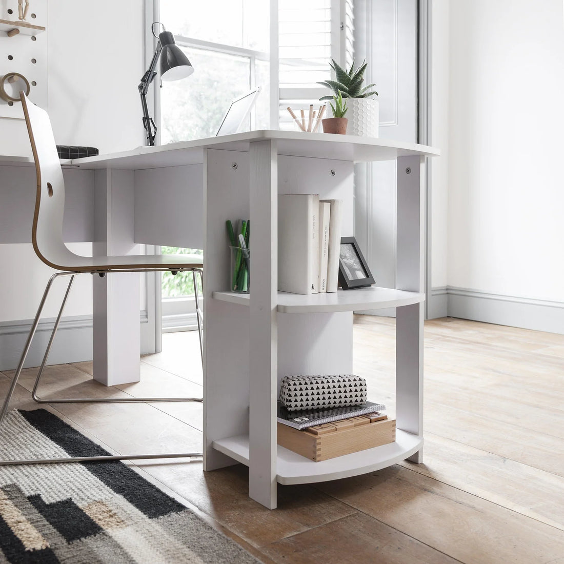 Corner Desk - L-Shaped - White