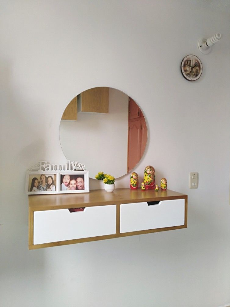 Two-Tone Oak & White Floating Shelf Desk with Top-Notch Pulls